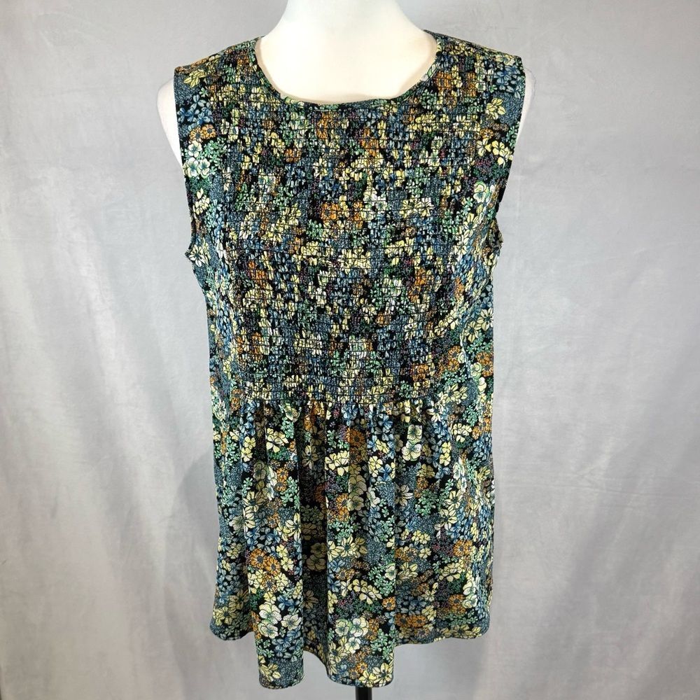 Anthropolgie Philosophy smocked ditsy floral top size small
